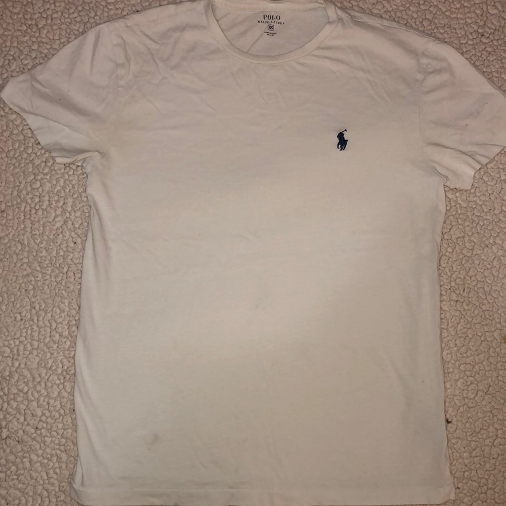 White polo 👀